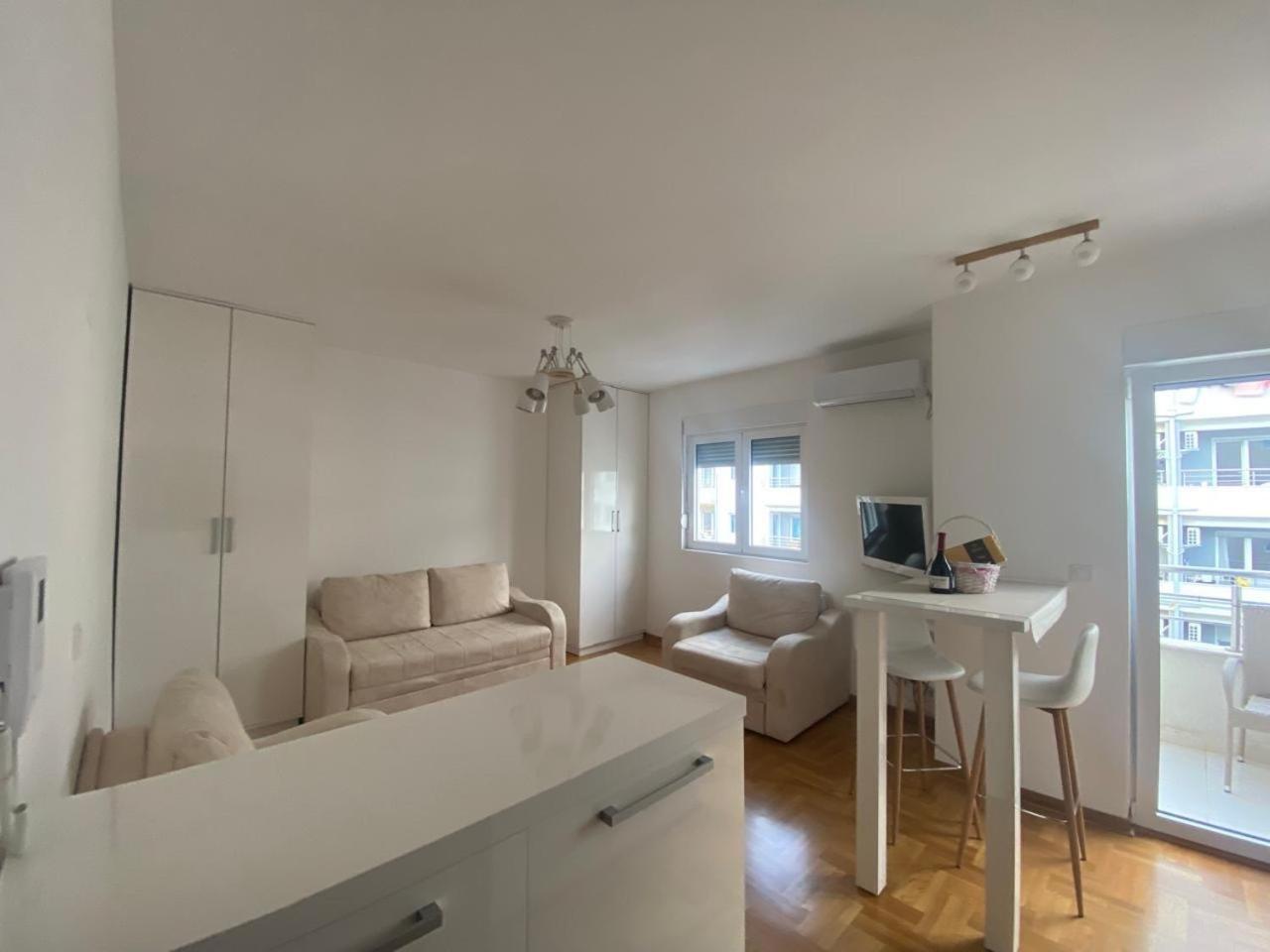 Apartment L&k